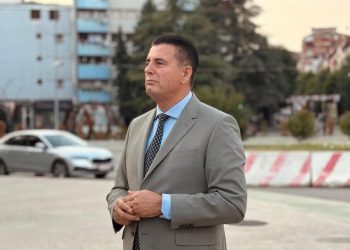 Bahtiri: VV është vetëm, “opozita” me Listën Serbe – jemi 57 me 56