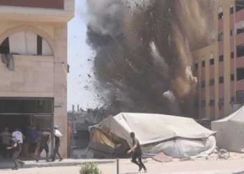 Palestinezët largohen nga qyteti i Gazës, ndërsa Izraeli thotë se kanë filluar fazat e para të sulmit