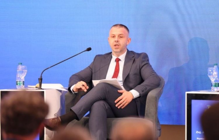 Rexhepi: Edukimi fillor shqip në Luginë përballet me rrezikun e zbrazjes