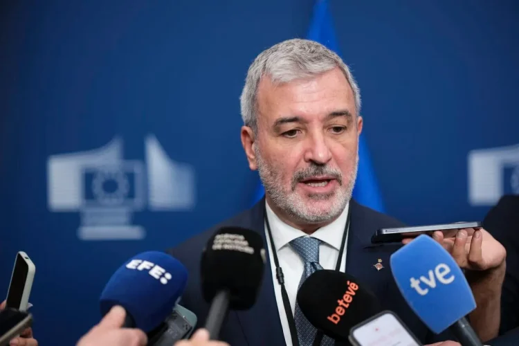 Kryebashkiaku i Barcelonës ndalohet të hyjë në Izrael pas ndërprerjes së marrëdhënieve me Tel Avivin