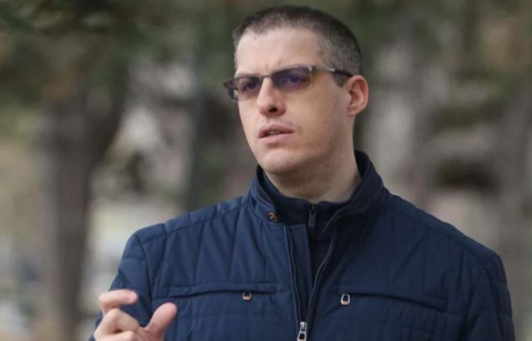 Avokati Niniq: Kërcënimet ndaj meje filluan kur përmenda Milan Radoiçiqin