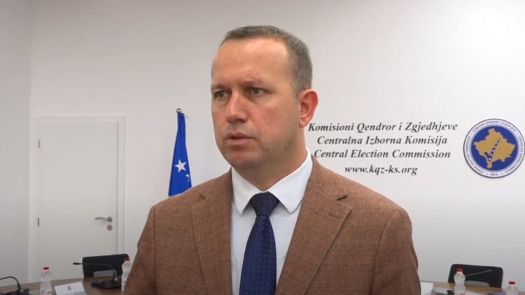 Kryhet regjistrimi i votuesve, Elezi shpjegon procesin e votimit me postë jashtë Kosovës