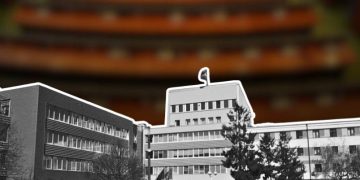 Ambasadat e SHBA-së dhe Italisë bëjnë thirrje për respektimin e vendimit të Kushtetueses