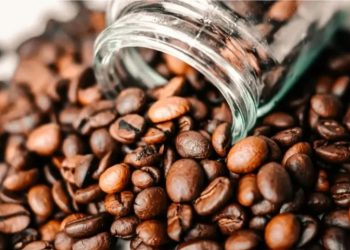 Çfarë ndodh me trupin tuaj, kur konsumoni kafe çdo ditë?/ Ja çfarë zbulojnë ekspertët