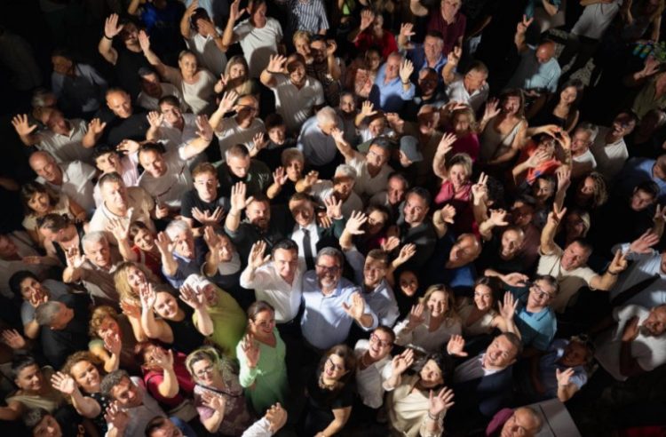 Ardian Gola zyrtarizohet kandidat i Vetëvendosjes për kryetar të Gjakovës