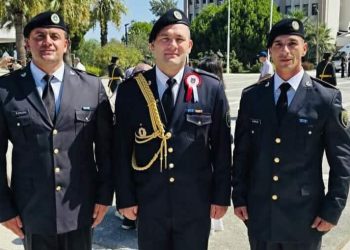 Dy pjesëtarë të FSK-së diplomojnë në trajnimin për oficerë në Akademinë Ushtarake të Izmirit