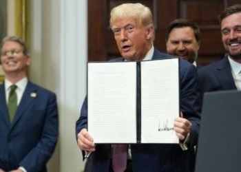 “Solla paqen mes Azerbajxhanit dhe Shqipërisë”, Trump nuk i ndal lapsuset gjeografike