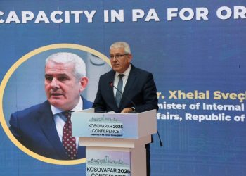 Mbahet konferenca ndërkombëtare “KosovaPAR 2025”, diskutohet për ndikimin e inteligjencës artificiale në administratë