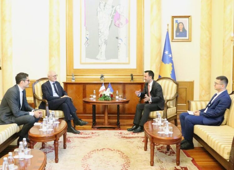 Kryetari Basha priti në takim Ambasadorin e e Francës, Olivier Guérot