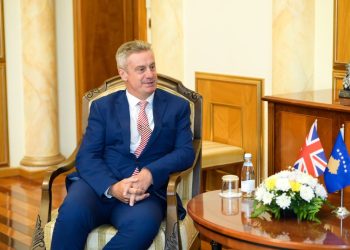 Ambasadori britanik: U pajtuam me Bashën që Kuvendi të konstituohet plotësisht sa më shpejt