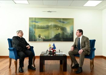 Kurti mirëpret Delegatin apostolik të Selisë së Shenjtë
