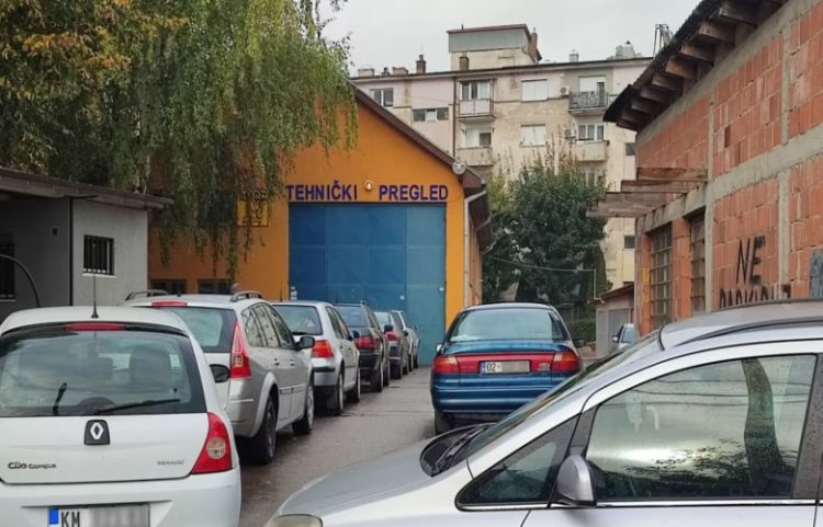 Nga nëntori ndalohet përdorimi i veturave me targa të huaja me autorizim