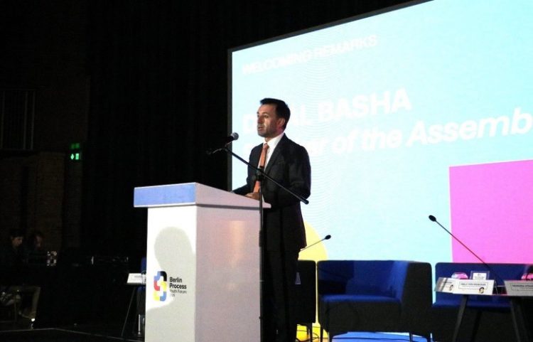 Basha në Forumin Rinor: Të rinjtë, çelësi për bashkëpunim dhe paqe në rajon