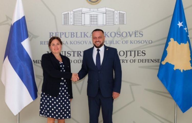 Maqedonci e Laksonen diskutojnë integrimin euro-atlantik të Kosovës