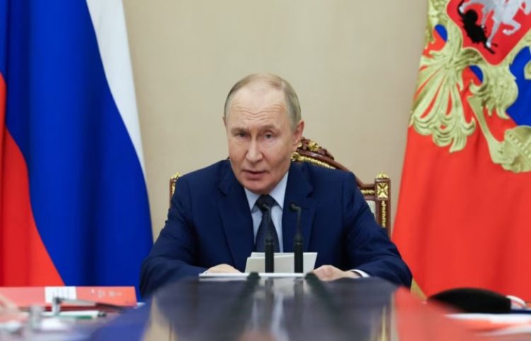 Putin ofron zgjatjen e traktatit me SHBA-në për armët bërthamore