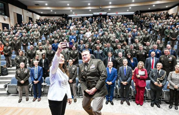 Në Kolegjin e Lu*ftës të Ushtrisë Amerikane, Osmani: Me ushtrinë më të fortë