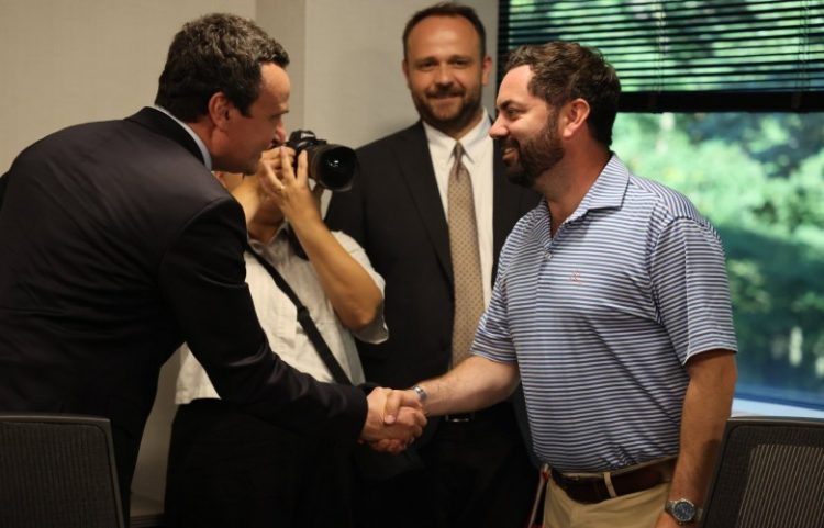 Lawler në takim me Kurtin: Partneriteti me Kosovën mbron vlerat amerikane