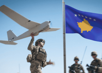 “Sytë e shqiponjës”, forcojnë ushtrinë e Kosovës – Njihuni me dronët super-modernë Puma RQ-20 që i blemë nga Amerika!