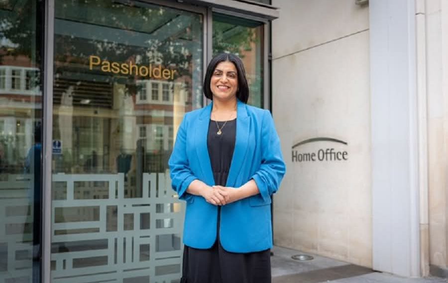Gruaja myslimane me origjinë pakistaneze emërohet sekretare e re britanike për migracionin