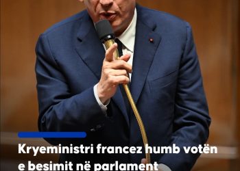 Kryeministri francez humb votën e besimit në parlament