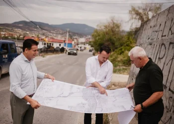 Peci: Po ndërtojmë ura për një Mitrovicë funksionale e të integruar