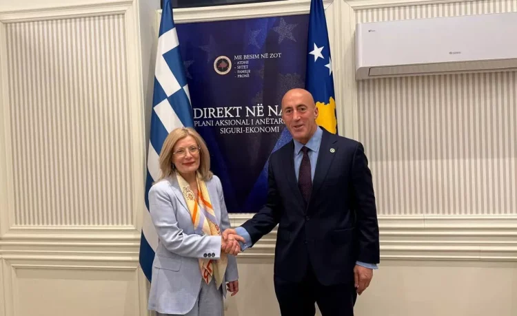 Haradinaj i kërkon ambasadores greke njohjen e Kosovës nga Greqia