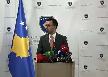 Basha kërkon largimin e emrit të tij nga artikulli ku flitet për UÇK-në