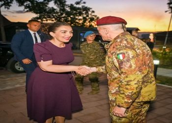 Osmani takoi komandantin e KFOR-it, gjeneralmajor Enrico Barduani