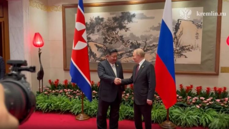 Kim dhe Putin mesazh të qartë Perëndimit: Bashkëpunimi mes Rusisë dhe Koresë së Veriut po forcohet