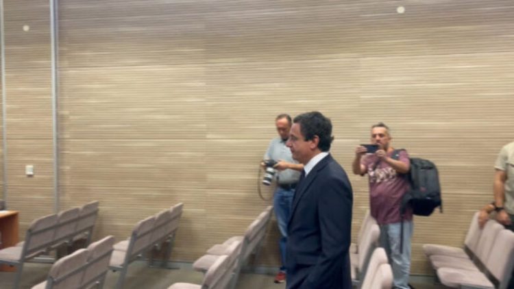 Kanosja ndaj Kurtit, të pandehurit nuk e pranojnë fajësinë – kryeministri nuk kërkoi dëmshpërblim