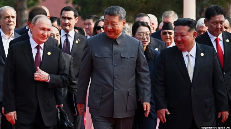 Kina mohon se ka komplotuar me Korenë e Veriut dhe Rusinë kundër ShBA-së