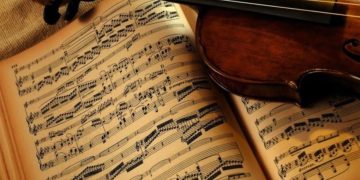 Muzika klasike përmirëson gjumin dhe ul ankthin
