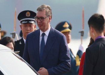 Parada në Pekin dhe takimet e Vuçiqit me autokratët, kah po shkon Serbia?