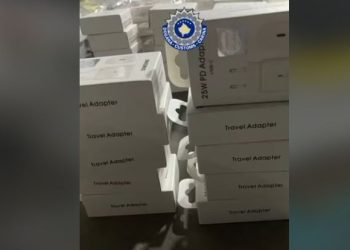 Dogana zbulon kontrabandën me mbushës së telefonave