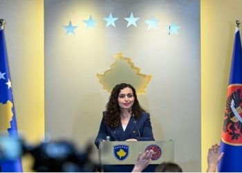 Osmani dorëzon sot në Kushtetuese komentet për konstituimin e Kuvendit