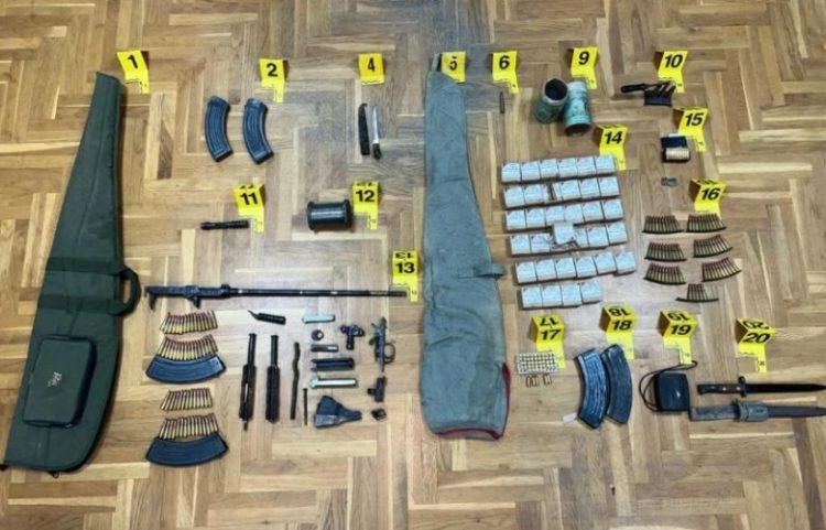 Arrestohet 73-vjeçari në Zveçan, policia sekuestron armë dhe municion