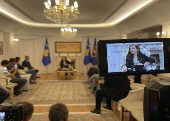 Osmani nënkupton përfshirjen e gazetarëve në plane kundër shtetit