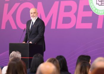 Kush janë 17 ministrat e rinj të Ramës?