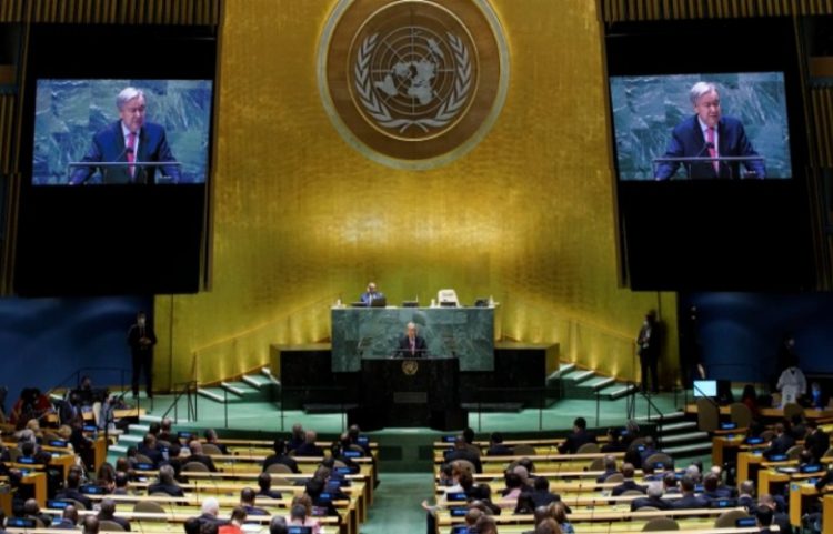 OKB voton pro zgjidhjes mes dy shteteve për konfliktin Izrael-Palestinë