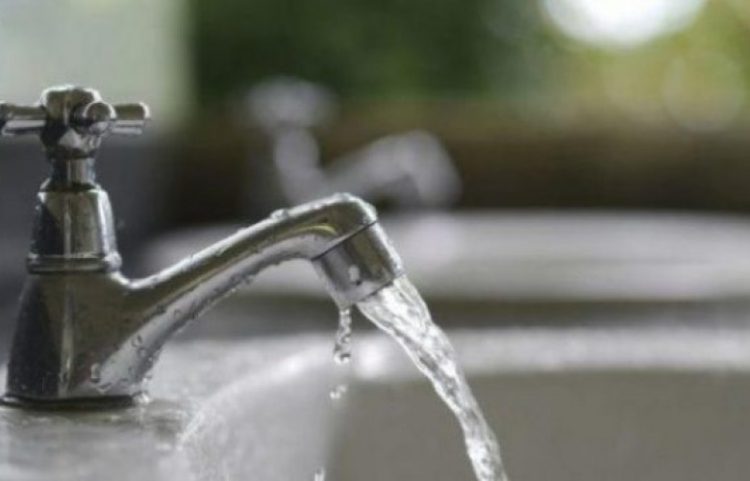 IKSHPK apelon të mos përdoret uji i Badocit për pije