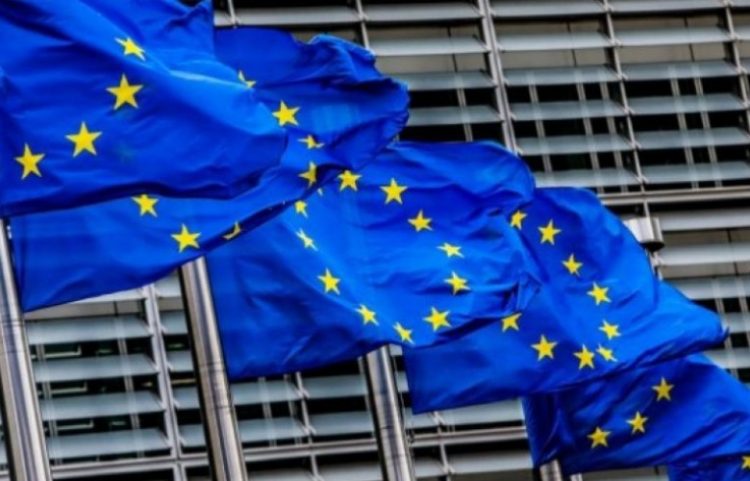 BE: Rusia trajnon operativë në Serbi për ndikimin e zgjedhjeve në Moldavi