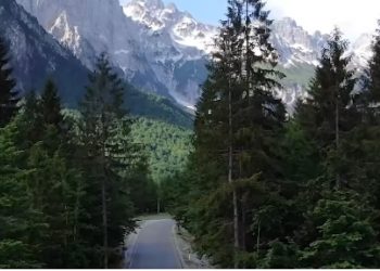 Shqipëria 9 milionë vizitorë të huaj deri në gusht