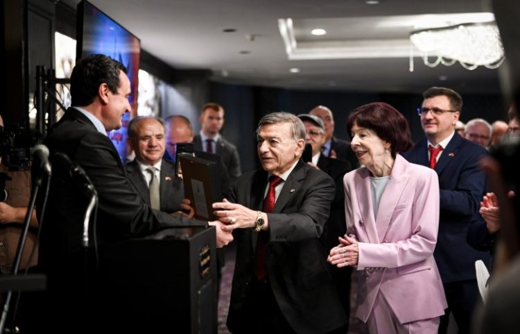 Kurti: DioGuardi luajti rol qendror për zërin e shqiptarëve në Amerikë