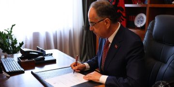 Begaj nënshkruan dekretin për thirrjen e Legjislaturës së 11-të: Shqipëria në moment historik drejt BE-së