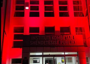 IKSHPK ndriçohet me të kuqe për Ditën Botërore të Zemrës