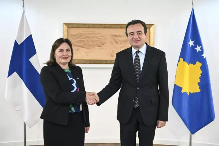 Kurti takon ambasadoren e re të Finlandës në Kosovë, Eevamari Laaksonen