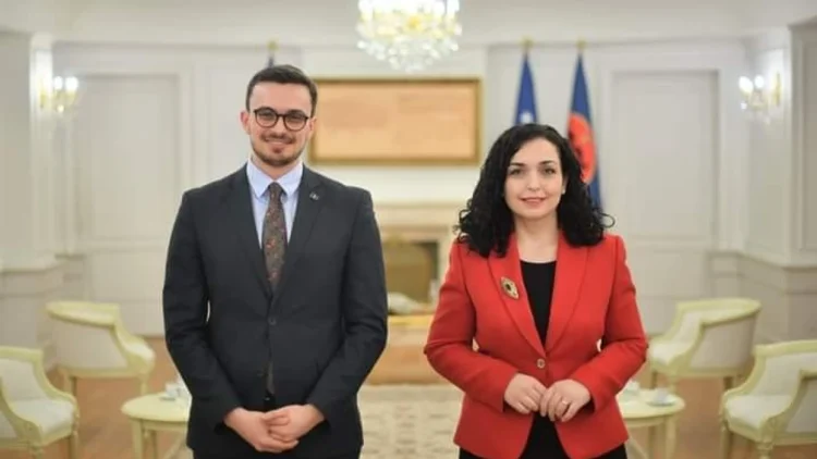 Këshilltari i Osmanit i reagon Gjuriqit: E vërteta të djeg, prandaj shpif