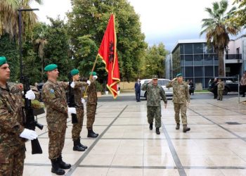 Kingji pret komandantin e KFOR: Vazhdimi i misionit të NATO-s në Kosovë, më i rëndësishëm se kurrë