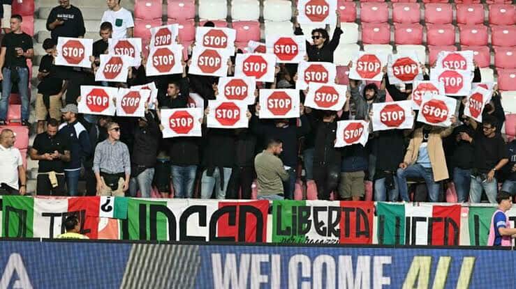 Vazhdojnë protestat e italianëve që kërkojnë moszhvillimin e ndeshjes me Iz*raelin