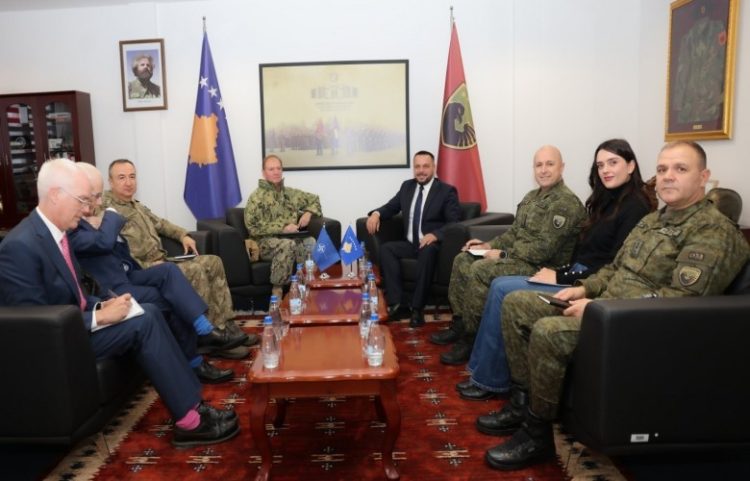 Maqedonci dhe Munsch, diskutojnë për sigurinë në rajon